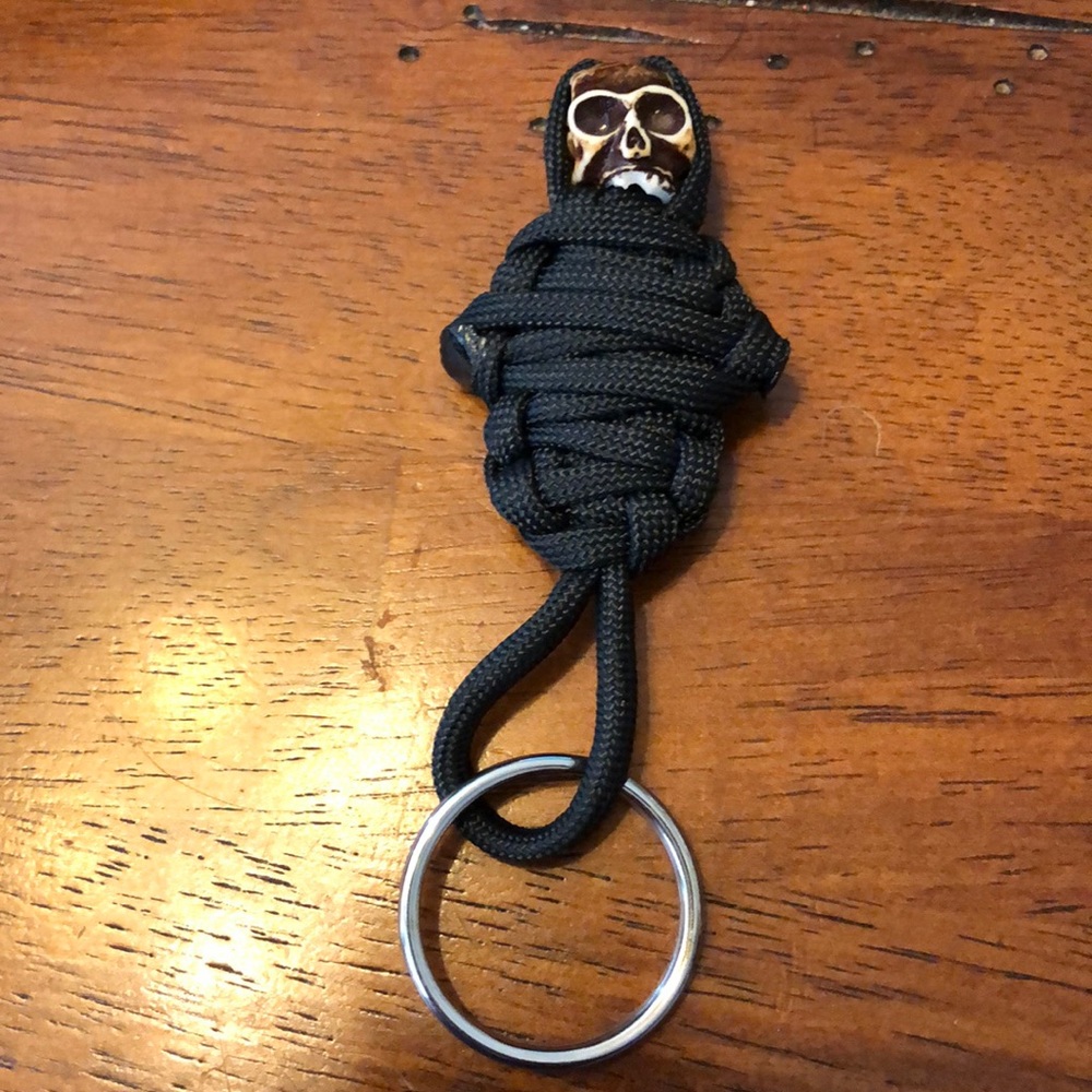 Paracord “mummy” keychain